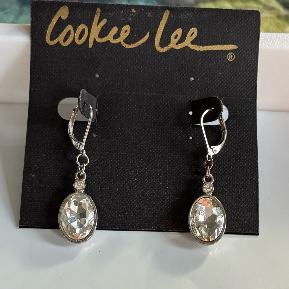 🫧 Cookie Lee Silver Tone Drop Oval Faceted Bead and Genuine Crystal Earrings